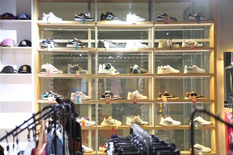 aavisstudio interior design-shoe rack